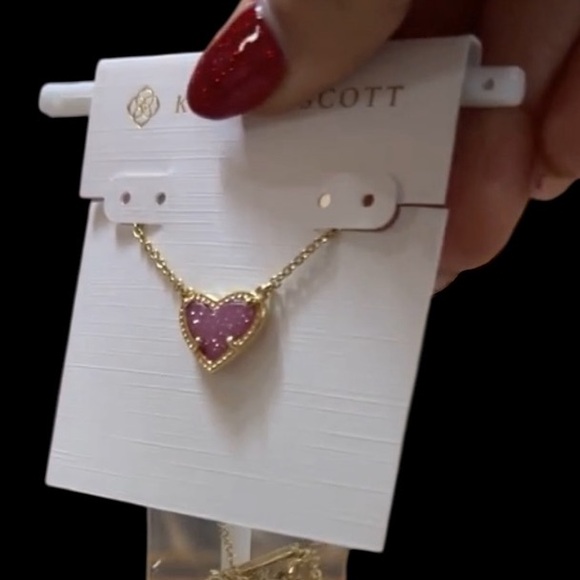Kendra Scott Ari pink Druzy Heart Gold Pendant Necklace NEW - Picture 3 of 6